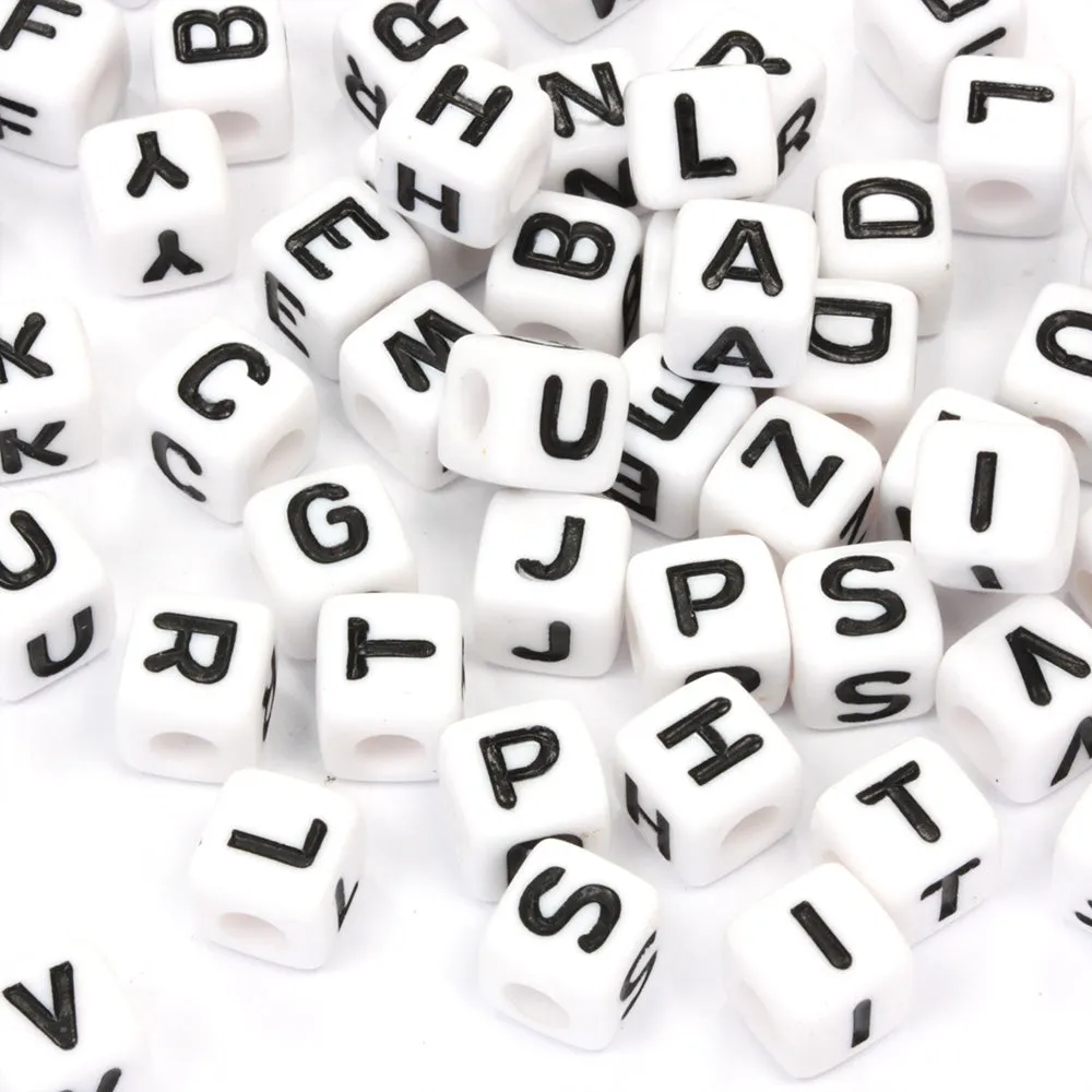 Black Letters on White Cube 8mm - Pack of 100
