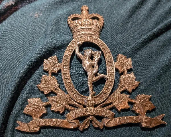 Metal Crests