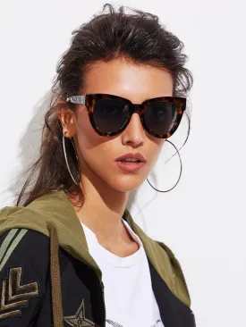 Oversized Cat Eye Sunglasses