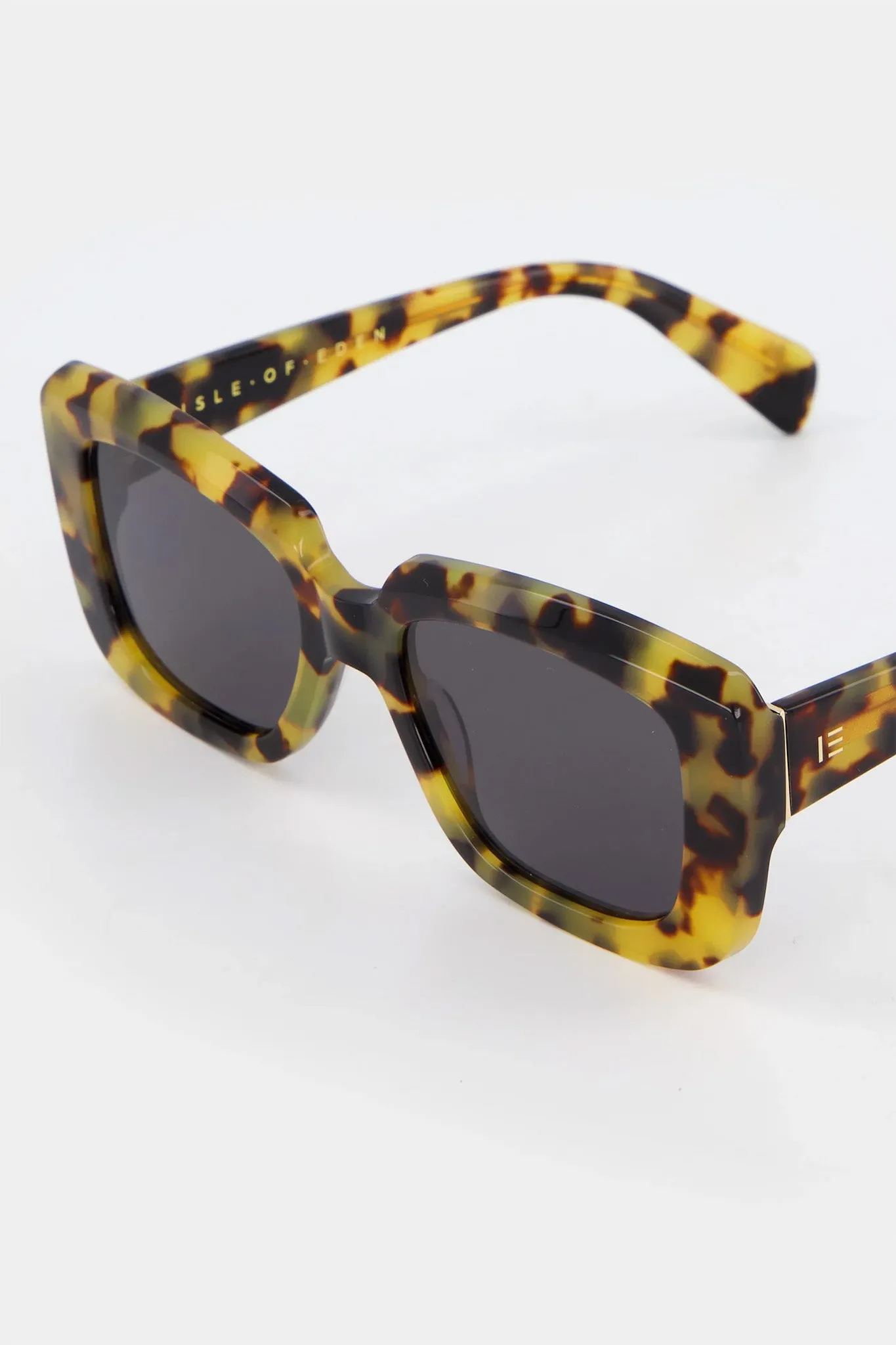 Pia | Tortoise