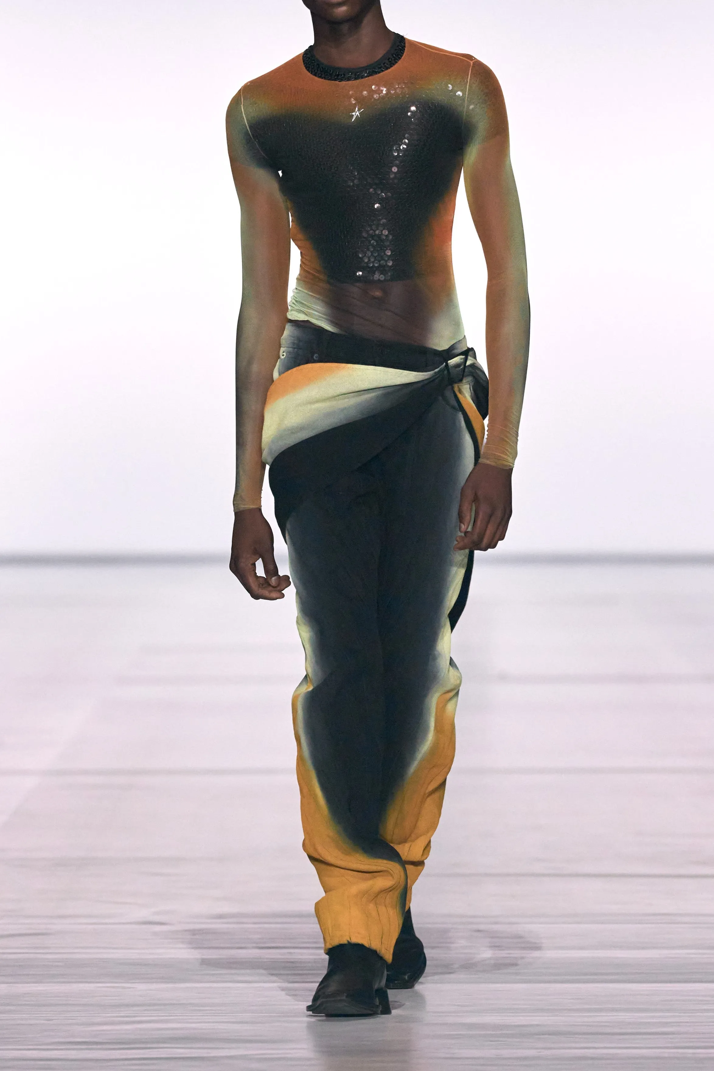 tan gradient-effect long-sleeved top