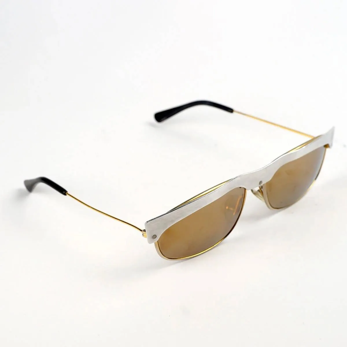 Vintage Metal Frame Sunglasses